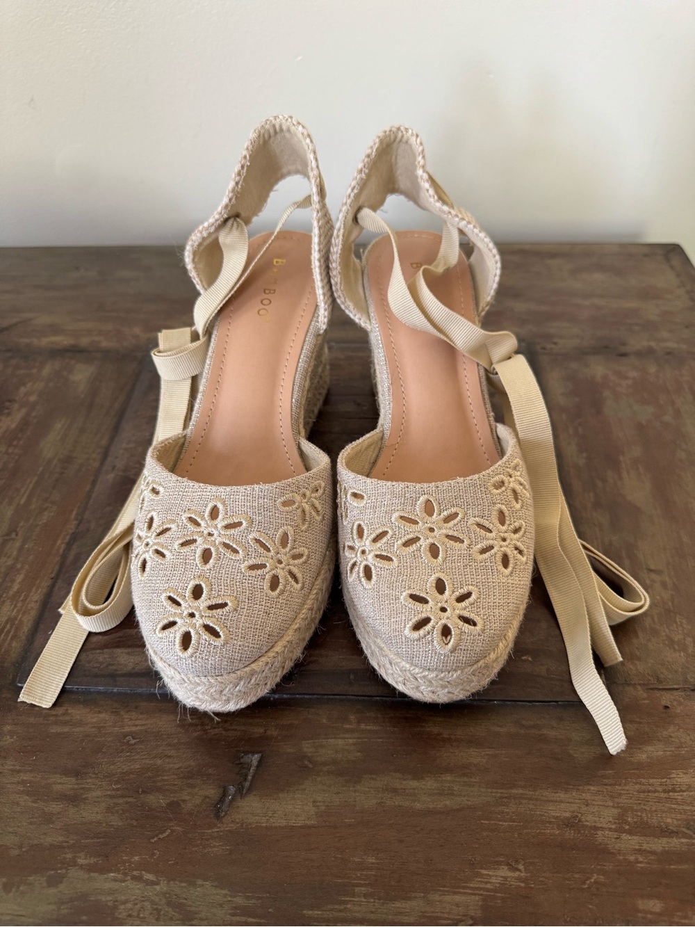 Bamboo ankle lace up espadrille wedge sandals embroidered close toe women’s 9